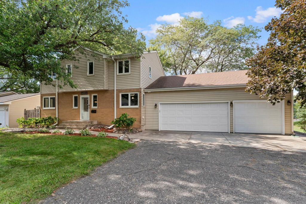 4051 Brunswick Avenue N, Crystal, MN 55422 — photo 2