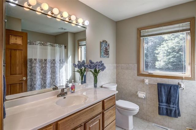 7180 Nine Mile Creek Road, Eau Claire, WI 54701