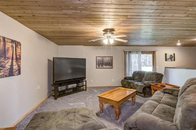 7180 Nine Mile Creek Road, Eau Claire, WI 54701