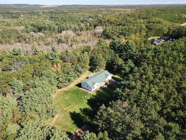 7180 Nine Mile Creek Road, Eau Claire, WI 54701