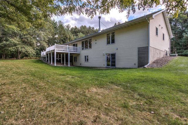 7180 Nine Mile Creek Road, Eau Claire, WI 54701