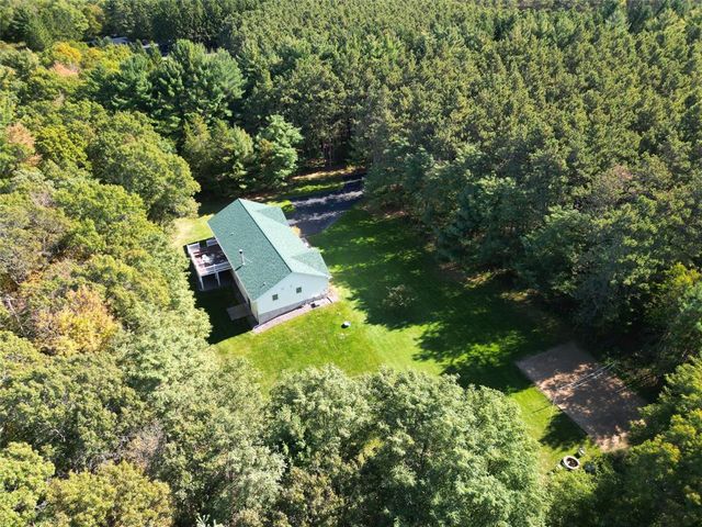 7180 Nine Mile Creek Road, Eau Claire, WI 54701