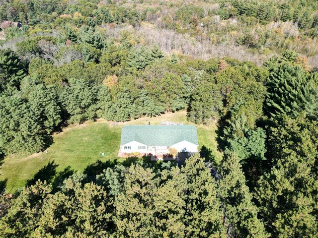 7180 Nine Mile Creek Road, Eau Claire, WI 54701