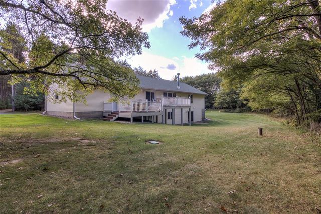 7180 Nine Mile Creek Road, Eau Claire, WI 54701