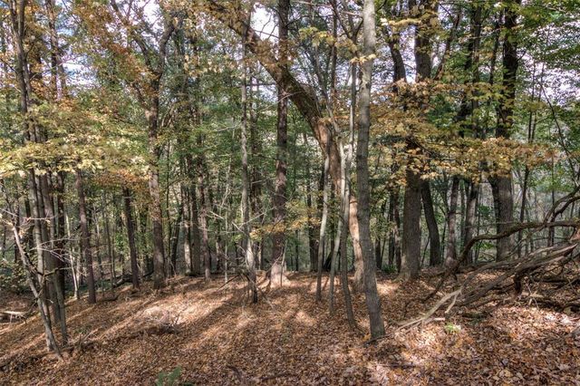 7180 Nine Mile Creek Road, Eau Claire, WI 54701
