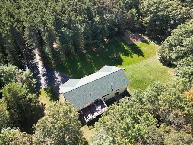 7180 Nine Mile Creek Road, Eau Claire, WI 54701