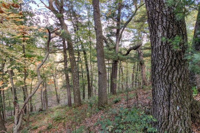 7180 Nine Mile Creek Road, Eau Claire, WI 54701