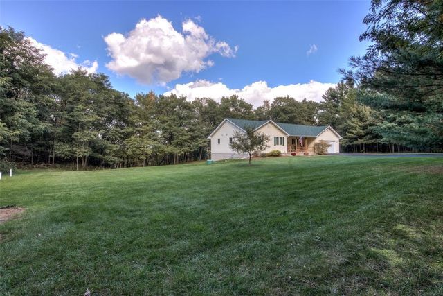 7180 Nine Mile Creek Road, Eau Claire, WI 54701