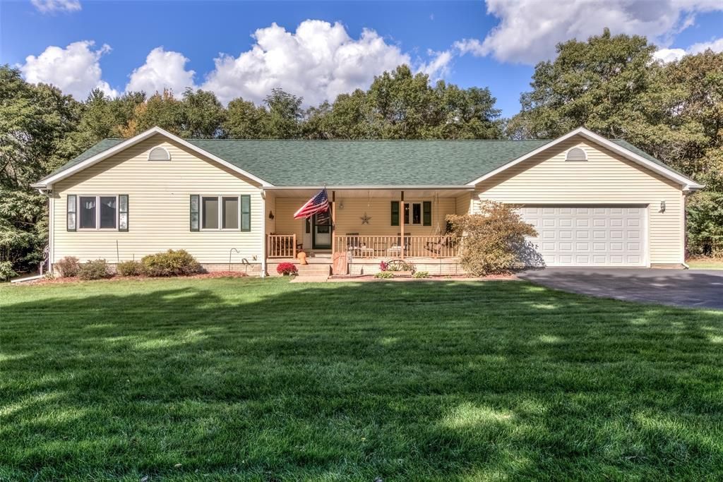 7180 Nine Mile Creek Road, Eau Claire, WI 54701