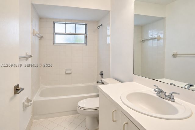 12201 SW 148th St 901, Miami, FL 33186