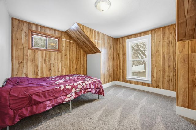 807 5th Street S, Moorhead, MN 56560