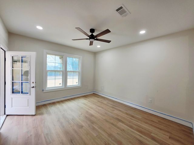 308 B Okaloosa Avenue, Valparaiso, FL 32580