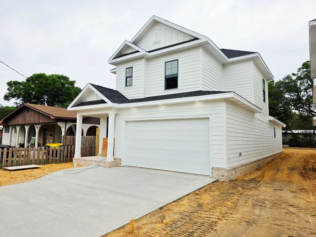 308 B Okaloosa Avenue, Valparaiso, FL 32580
