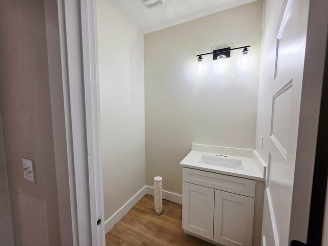 308 B Okaloosa Avenue, Valparaiso, FL 32580