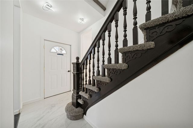 435 N Broadway St, Scottdale, PA 15683