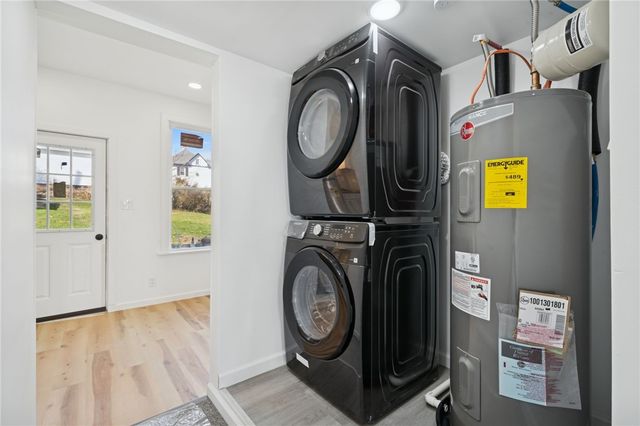 435 N Broadway St, Scottdale, PA 15683