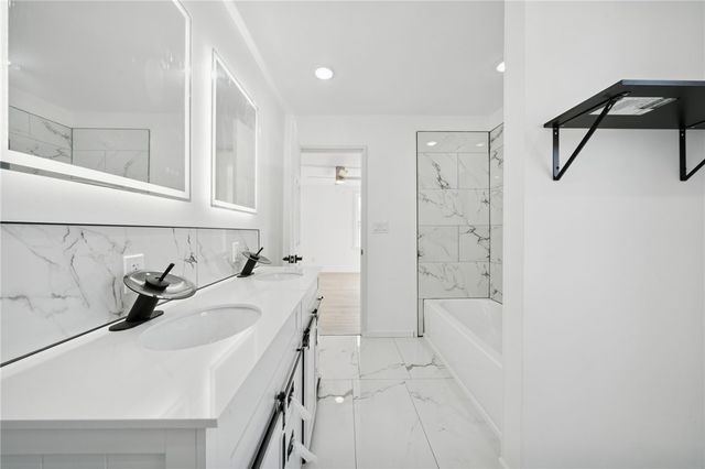 435 N Broadway St, Scottdale, PA 15683