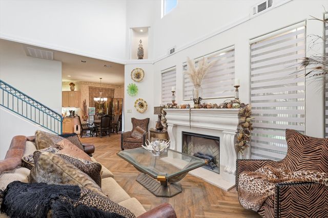 4717 Morris Heights Drive, Arlington, TX 76016