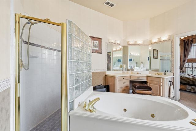 4717 Morris Heights Drive, Arlington, TX 76016