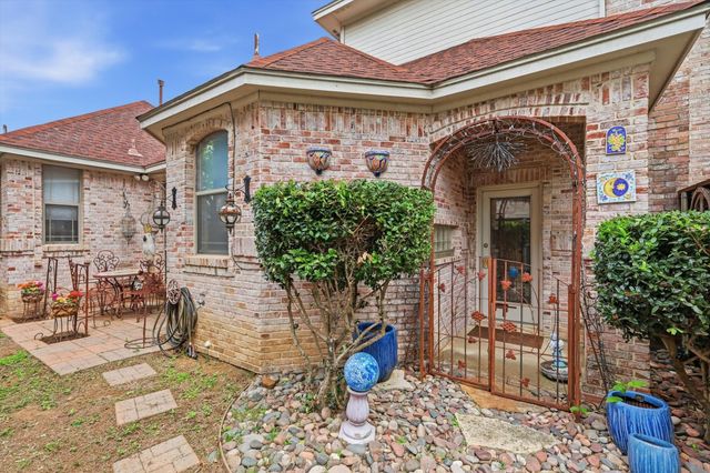 4717 Morris Heights Drive, Arlington, TX 76016