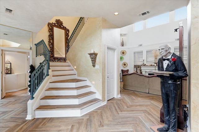 4717 Morris Heights Drive, Arlington, TX 76016
