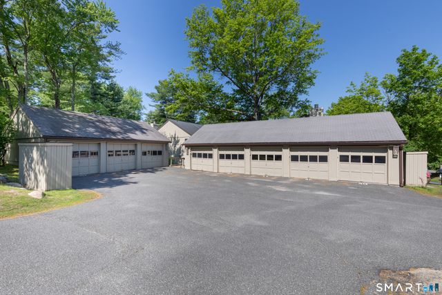 48 Woods Way, Woodbury, CT 06798