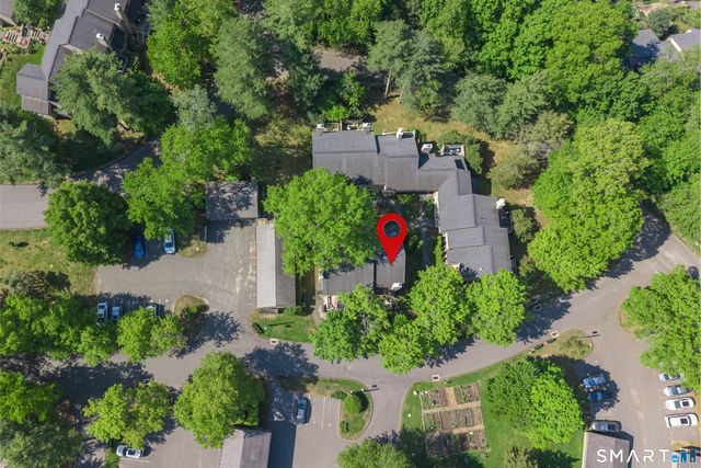 48 Woods Way, Woodbury, CT 06798