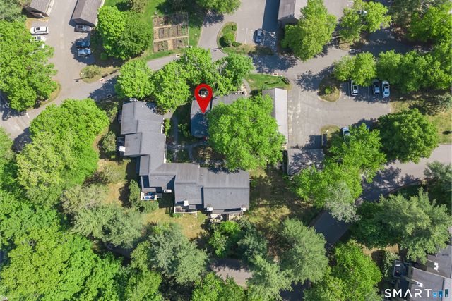 48 Woods Way, Woodbury, CT 06798