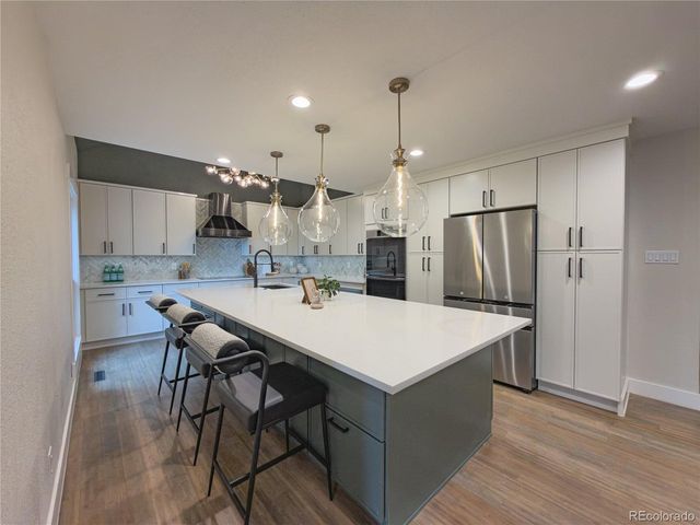 6664 E Easter Pl, Centennial, CO 80112