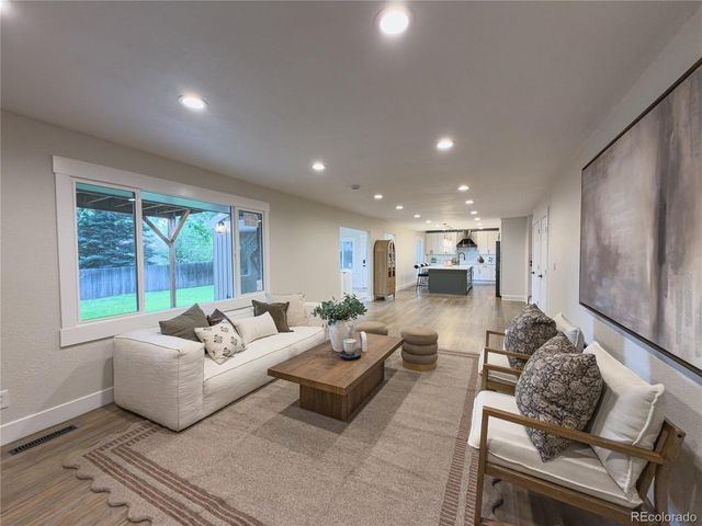 6664 E Easter Pl, Centennial, CO 80112