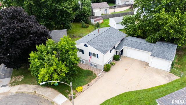 5 GALVIN Court, Pekin, IL 61554