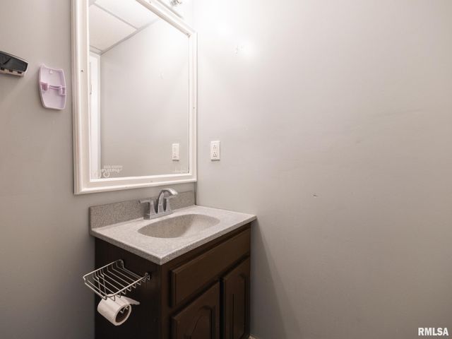 5 GALVIN Court, Pekin, IL 61554