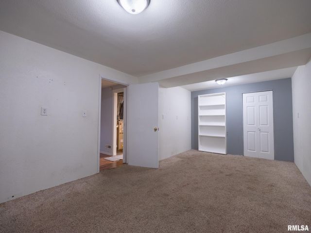 5 GALVIN Court, Pekin, IL 61554