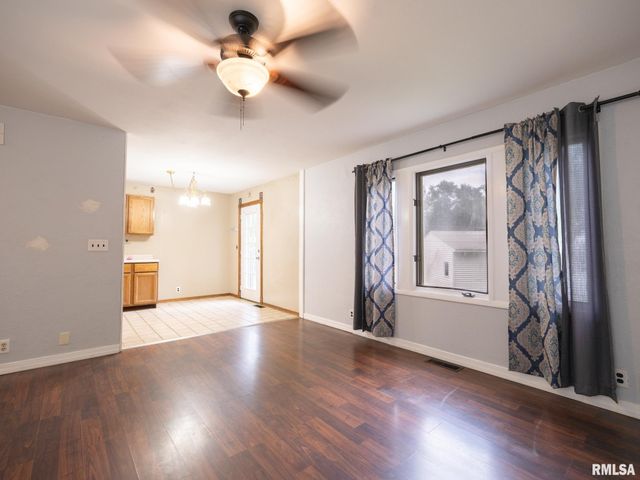 5 GALVIN Court, Pekin, IL 61554