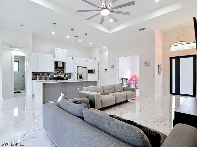 2905 4th ST W, Lehigh Acres, FL 33971