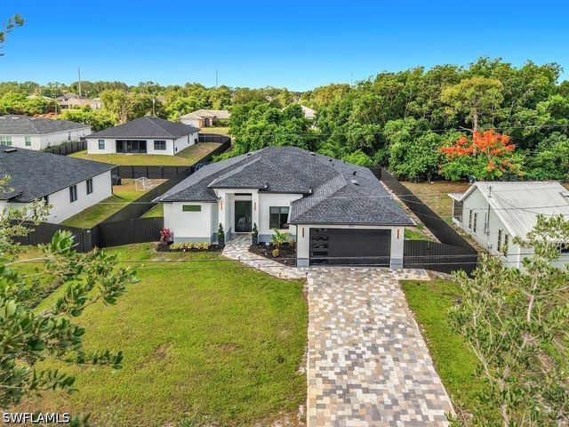 2905 4th ST W, Lehigh Acres, FL 33971