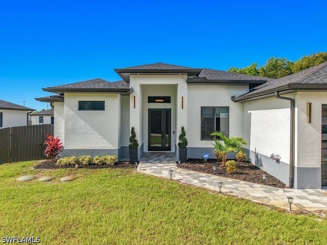 2905 4th ST W, Lehigh Acres, FL 33971