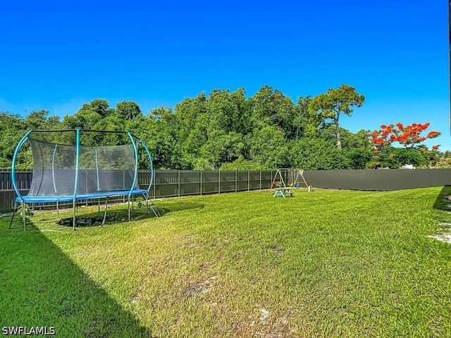 2905 4th ST W, Lehigh Acres, FL 33971