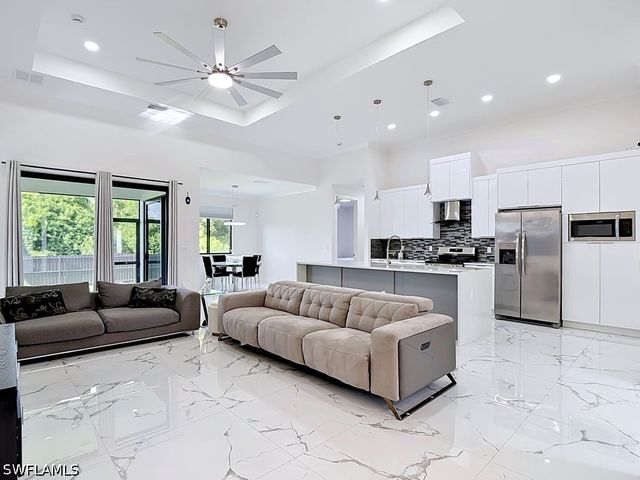 2905 4th ST W, Lehigh Acres, FL 33971