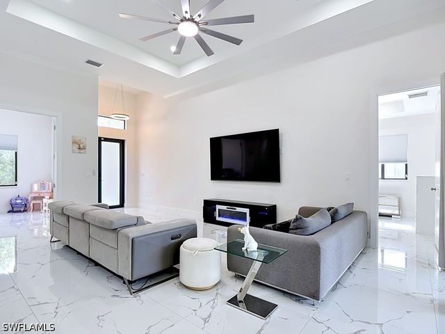 2905 4th ST W, Lehigh Acres, FL 33971