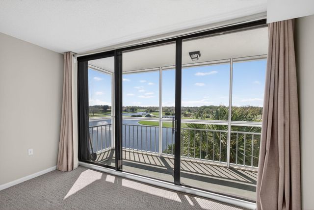 2421 Village Boulevard 401, West Palm Beach, FL 33409