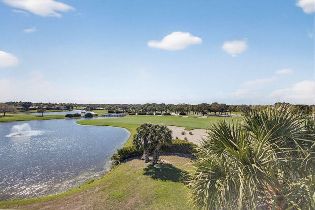 2421 Village Boulevard 401, West Palm Beach, FL 33409