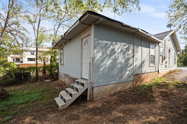 414 S Sylvania Avenue, Fort Worth, TX 76111