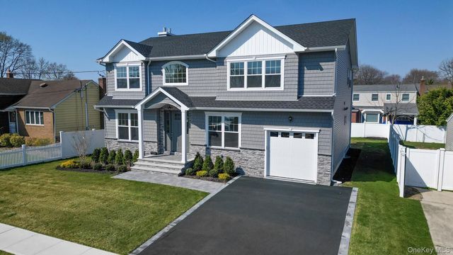 1772 Rose Street, Merrick, NY 11566