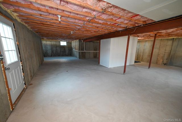 1772 Rose Street, Merrick, NY 11566