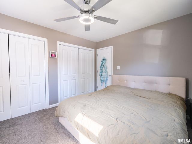 1833 HIGHWOOD Avenue, Pekin, IL 61554