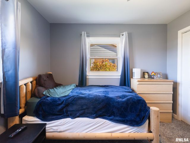 1833 HIGHWOOD Avenue, Pekin, IL 61554