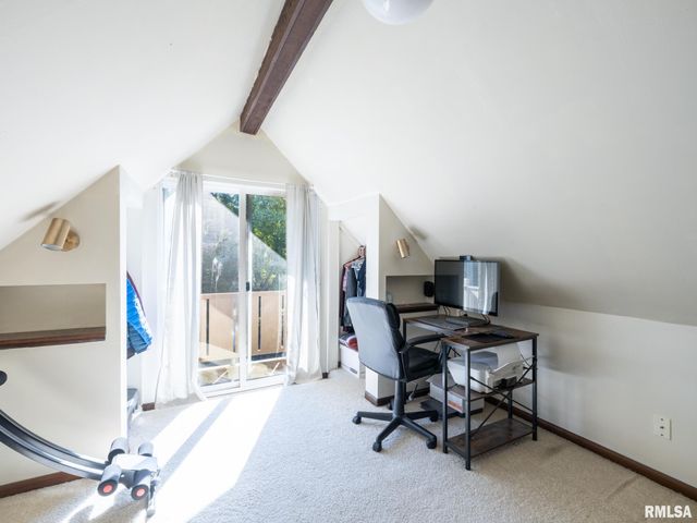 1833 HIGHWOOD Avenue, Pekin, IL 61554