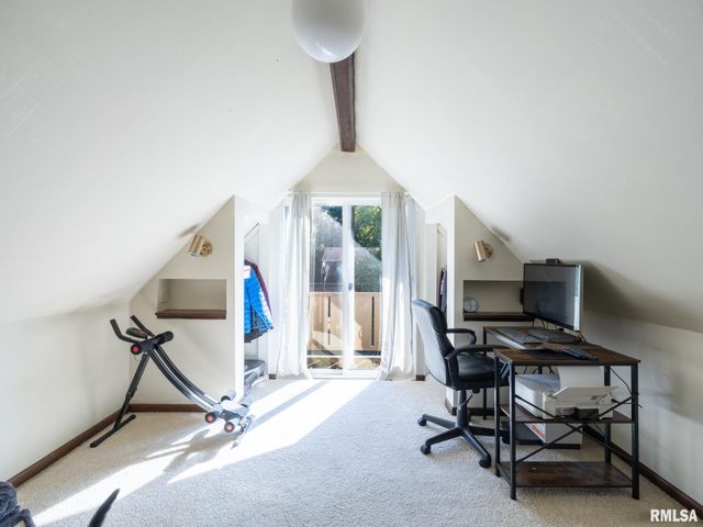 1833 HIGHWOOD Avenue, Pekin, IL 61554