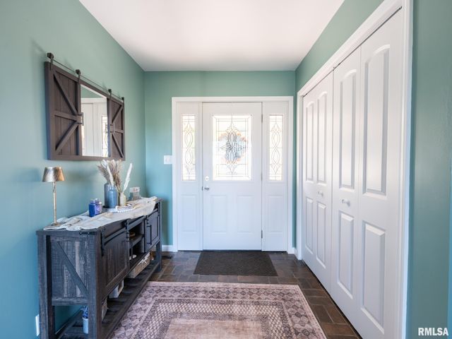 1833 HIGHWOOD Avenue, Pekin, IL 61554